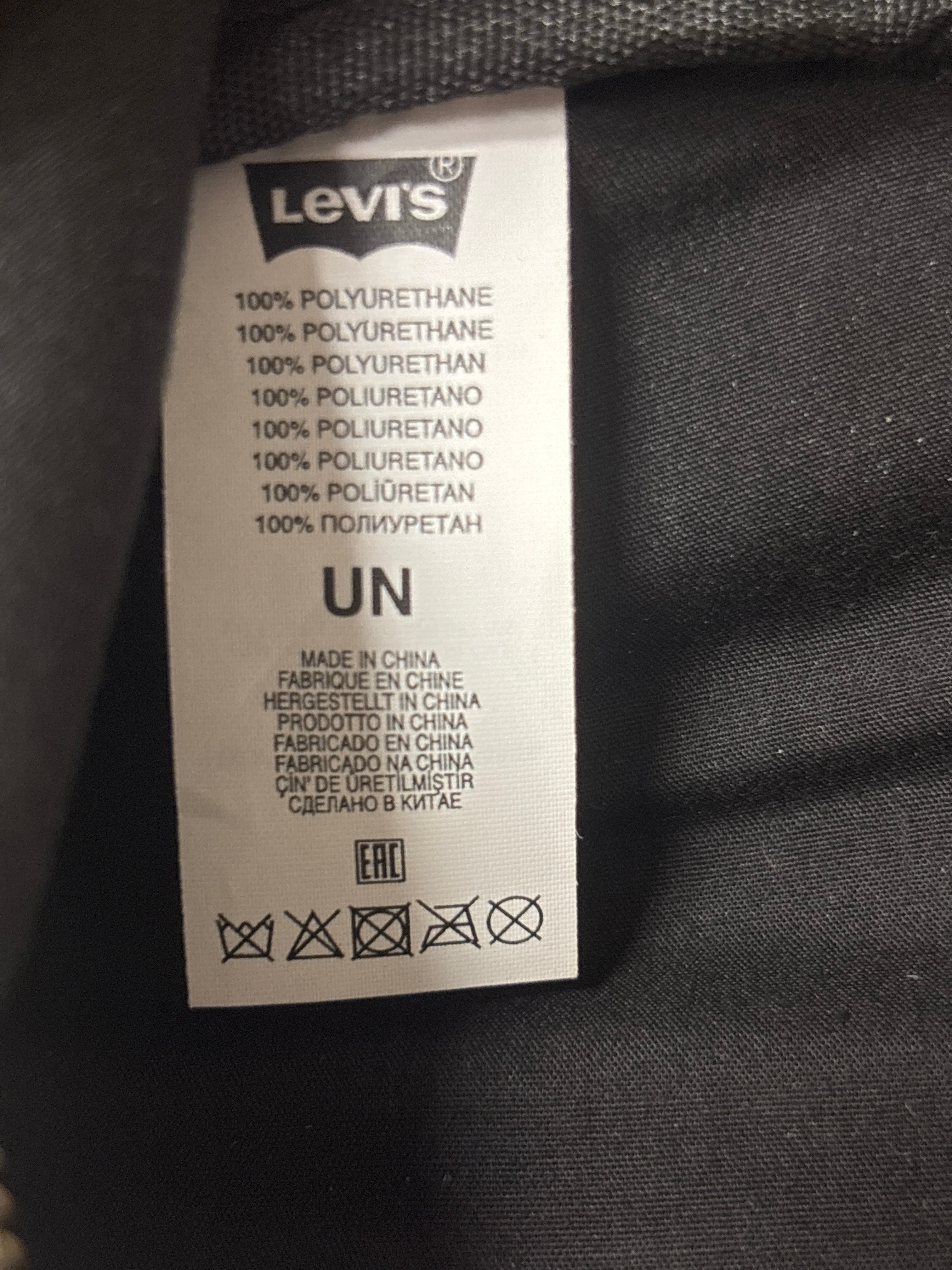 Levi’s pieni laukku