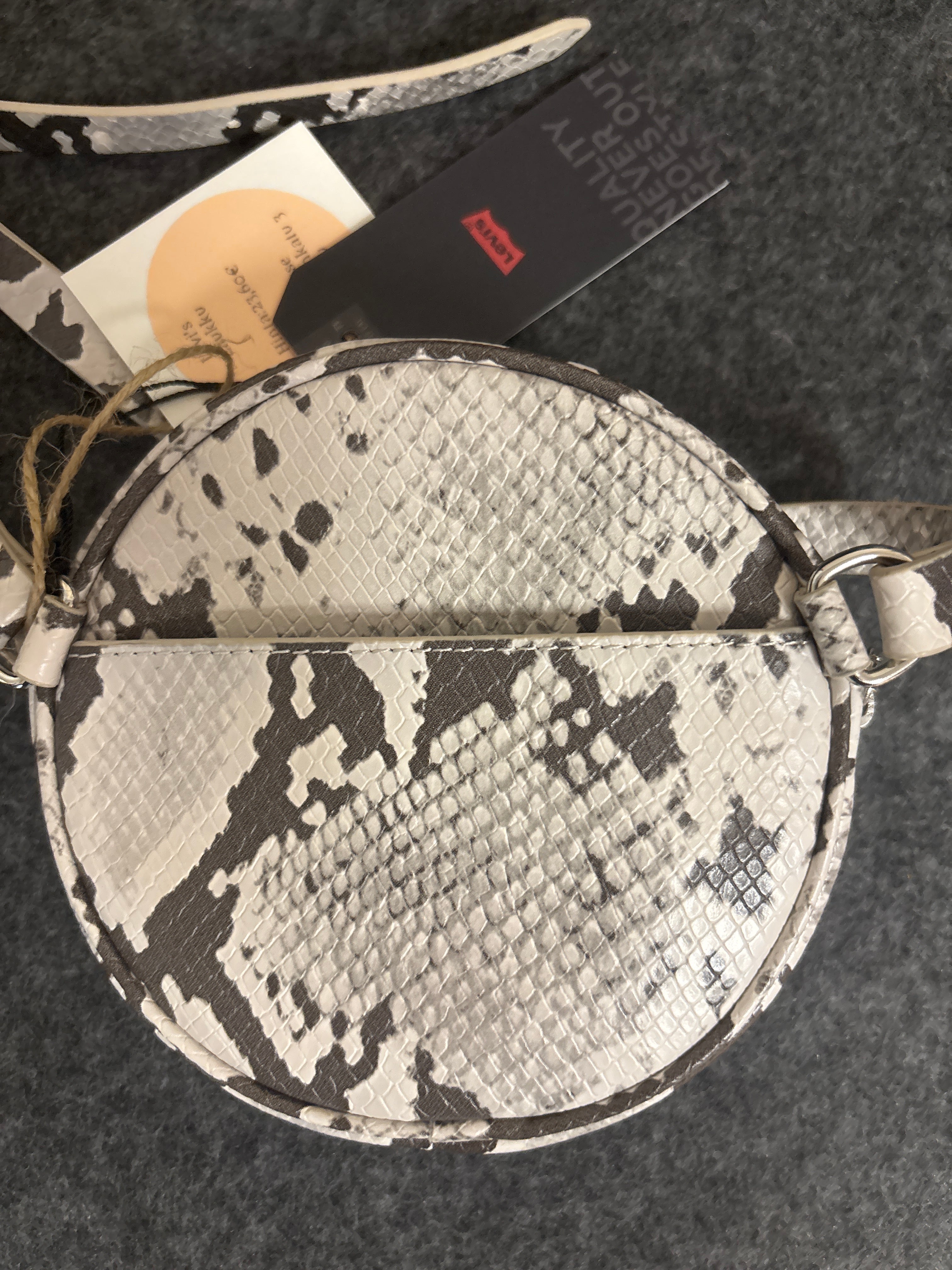 Levi’s pieni laukku