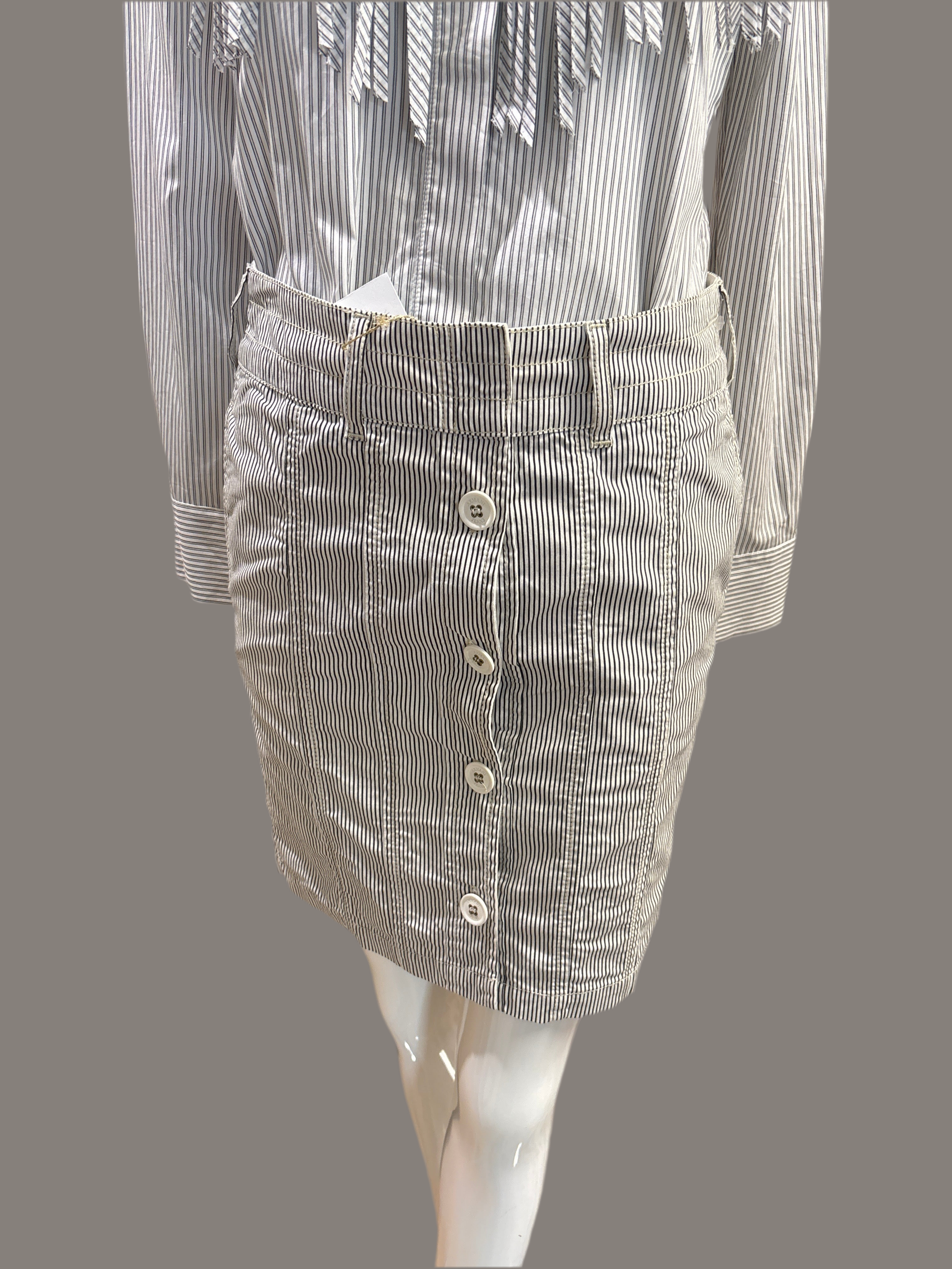 Armani jeans hame koko 40